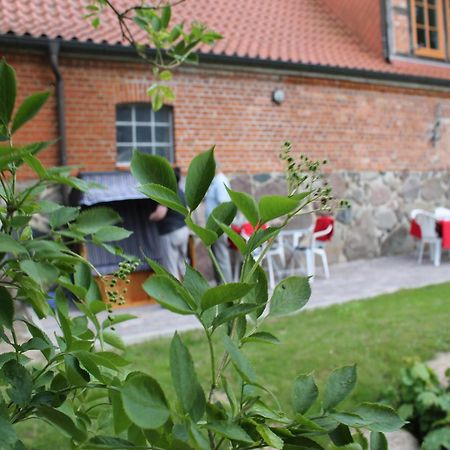 Mansion In Gressow With Terrace Garden Bbq Pond Bicycles Villa Exterior foto